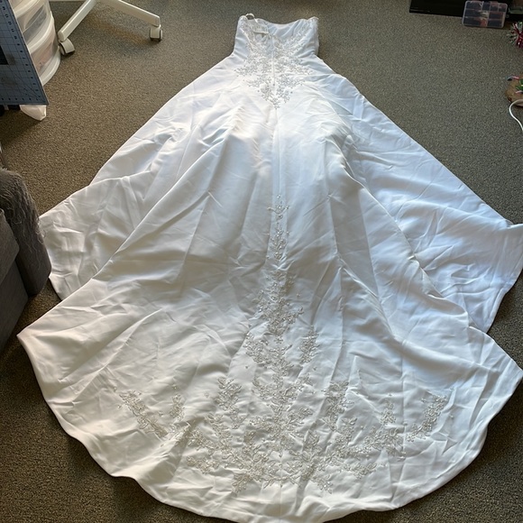 David's Bridal Dresses Davids Bridal Michaelangelo Style V859 Size